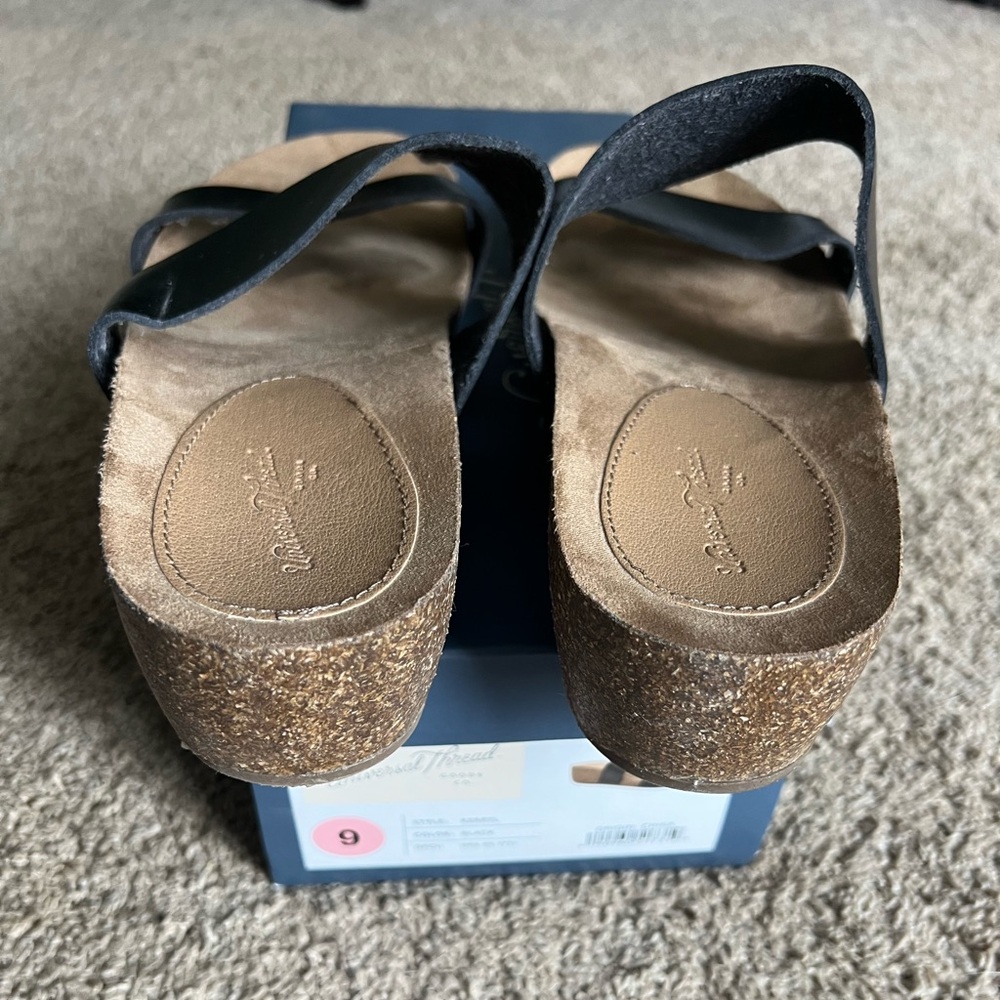 Women’s Universal Thread Black Kerryl Sandals - Picture 3 of 9